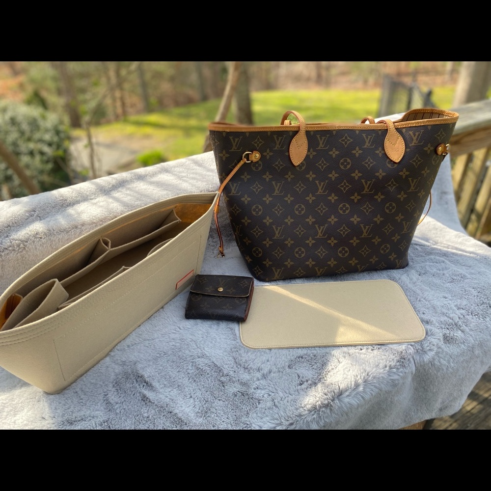 SOLD Louis Vuitton Neverfull MM with FREE Wallet & extras!